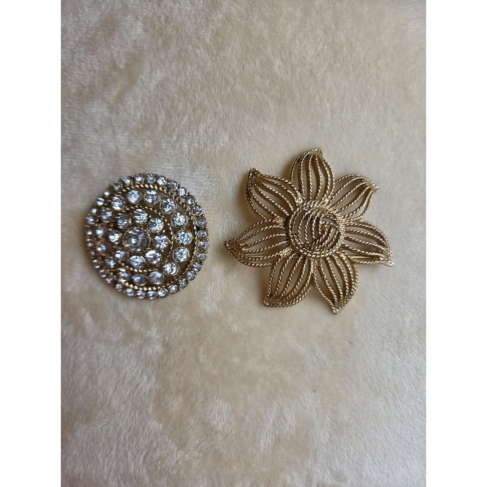 Vintage Monet Brooch Lot Of 2